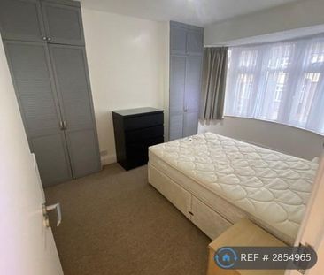 3 bedroom semi-detached house to rent - Photo 1