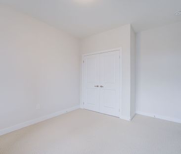 For Lease - 52 Helliwell Crescent, Richmond Hill, Ontario - Photo 6