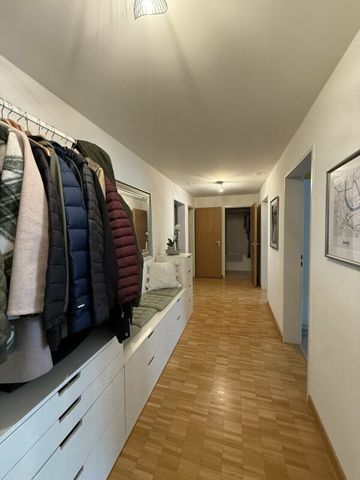 Generous and light-flooded apartment in a quiet location! - Foto 3