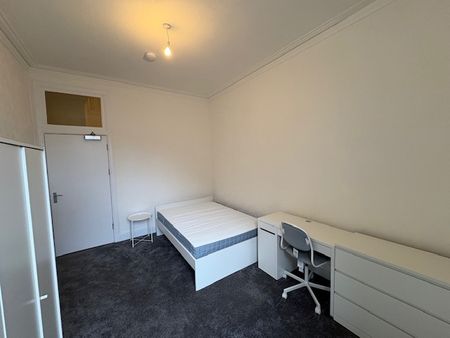 4 Bed Flat, Rose Street, G3 - Photo 2