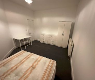 Room in a Shared House, Muswell Hill Broadway, N10 - Photo 2