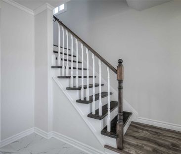 For Lease - 22 Weatherup Crescent, Barrie, Ontario - Photo 3