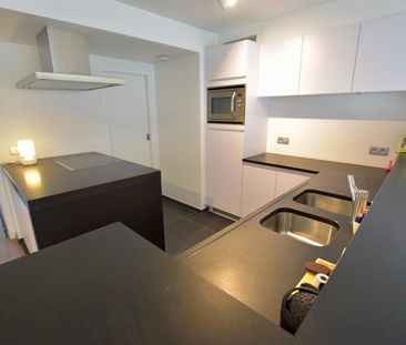 Mooi gemeubeld appartement op een rustige ligging, op wandelafstand... - Photo 1