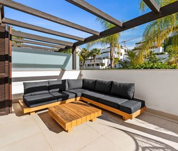 2 bedroom luxury Apartment for rent in The Golden Mile, Spain - Photo 6