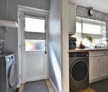 3 bedroom semi-detached house to rent - Photo 1