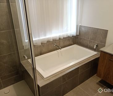 Brand New Family Home in the Heart of Tarneit - Photo 6