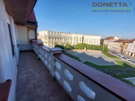 Pronájem nového bytu 2+kk, balkón – Masarykovo náměstí, HK - Photo 5