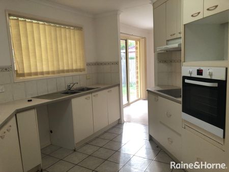Quiet Location, close to the CBD (BREAK LEASE) - Photo 3