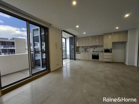 Modern Waterfront Apartment | Large Study or Optional Second Bedroom - Photo 3
