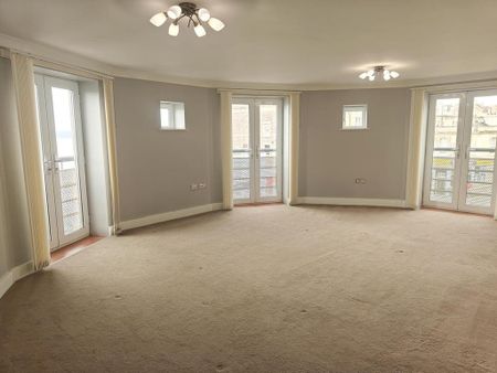 2 bedroom apartment to rent - Photo 4