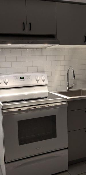 petit 3 1/2 Sainte-Catherine - Photo 1