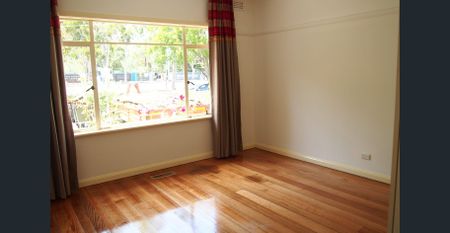 1 MTH FREE RENT FOR DEC MOVE IN - FURNISHED - Photo 2