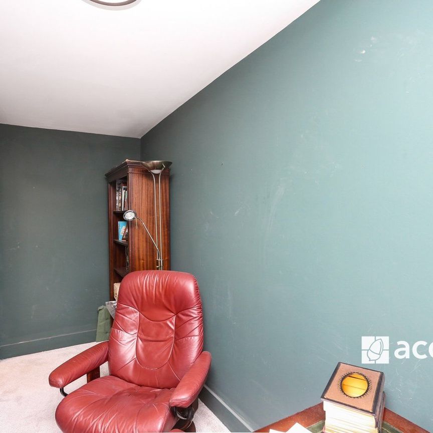 Baring Road, London, SE12 - Photo 1