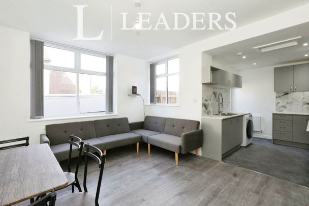 1 bedroom terraced to rent Dartmouth Street, Stoke-on-Trent, Staffordshire, ST6 - Photo 1