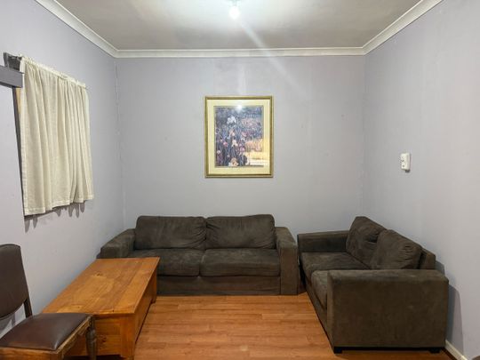 5 Beds, Large block - Short/Mid-term rental - Photo 1