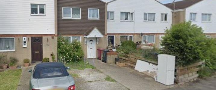 3 bedroom terraced house to rent - Photo 1