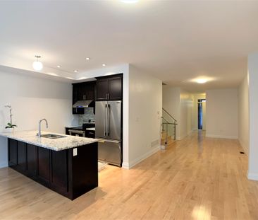 For Lease - 43 Causland Lane, Richmond Hill, Ontario - Photo 6