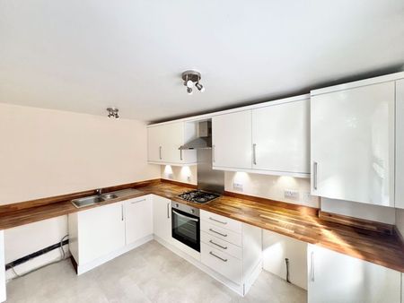 Woodfield Road, Princes Risborough - Photo 2