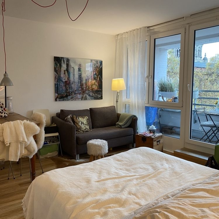 Sanierte 1 Zimmer Wohnung mit Balkon in der Neustadt - Photo 1