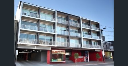 Stylish, Bright & Perfectly Positioned Living on Malvern Road - Photo 4