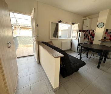 Location Appartement 1 pièce 16m² - Photo 2