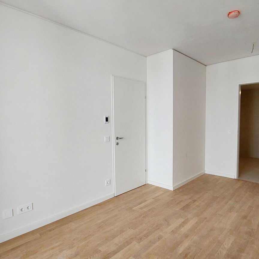 Modernes Wohnen mit Pool & Sauna – TOWER HOMES - Foto 1