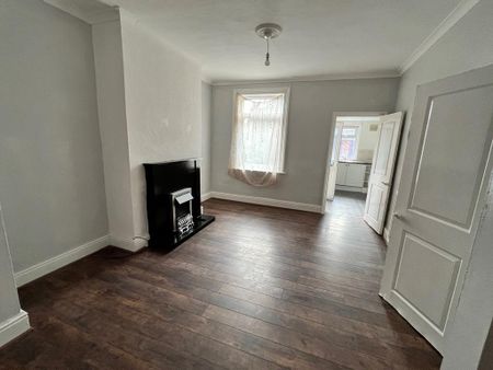 2 bedroom detached house to rent - Photo 4