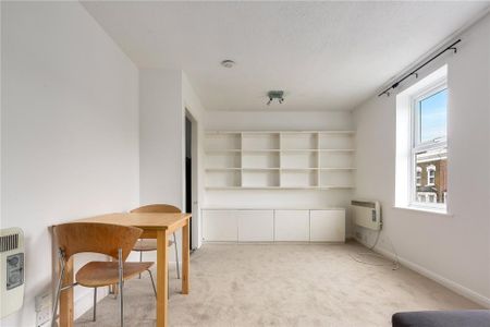 1 bedroom flat to rent - Photo 2