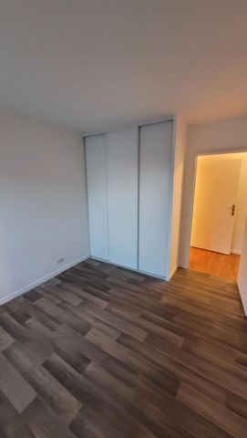 Appartement Courbevoie 2 pièces 48.74 m2 - Photo 3