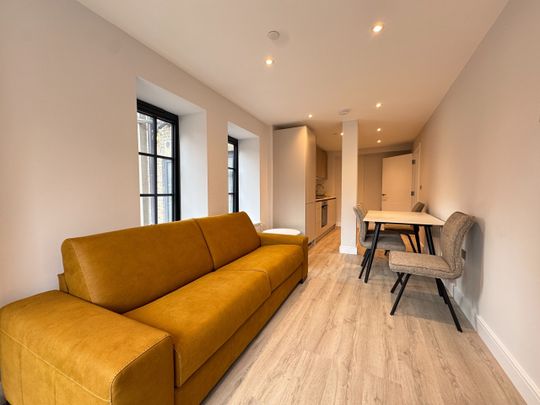 2 Bed Flat, High Road, HA0 - Photo 1