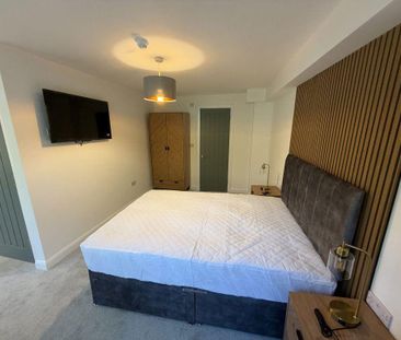 1 bedroom in a house share to rent - Photo 2