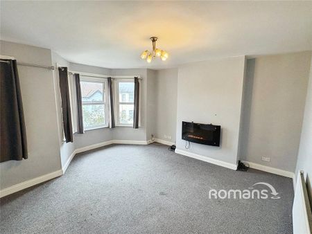 3 bedroom flat to rent - Photo 5