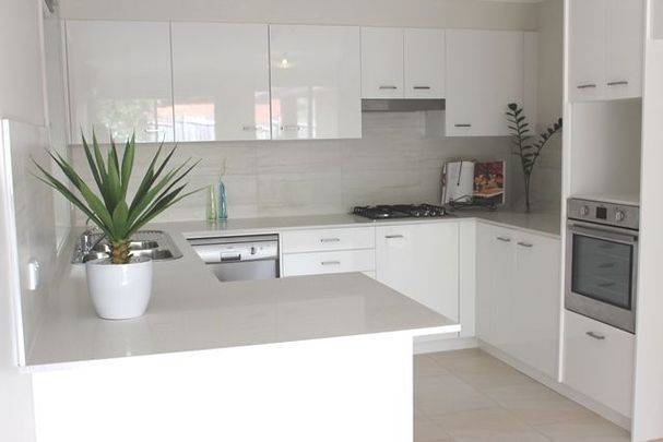 Tastefully Appointed Large Townhouse - Photo 1