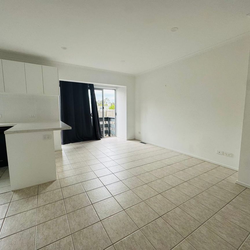Modern & Convenient Living in the Heart of Box Hill - Photo 1