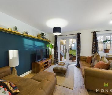 3 bedroom semi-detached house to rent - Photo 1