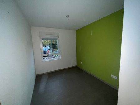 Location - Appartement T3 - 67 m² - Hérimoncourt - Photo 3