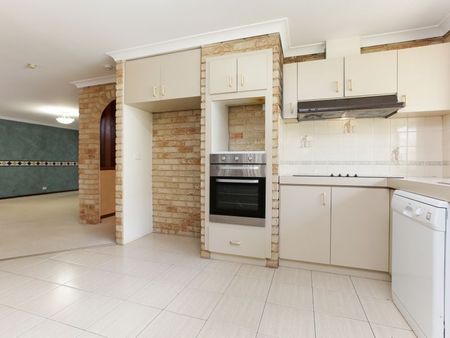 10 Sprigg Place, Booragoon - Photo 3