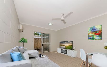 Coastal Living Meets Convenience - Unit Close to The Strand & CBD! - Photo 4