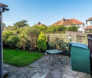 Barnfield Way, Hurst Green, RH8 - Photo 4
