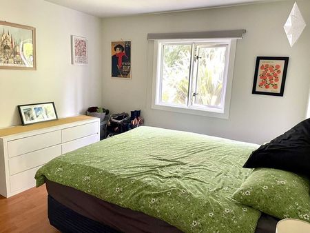 Attractive & Warm One Bedroom Flat - Photo 3