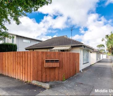 2 Bedroom unit close to the CBD - Photo 1