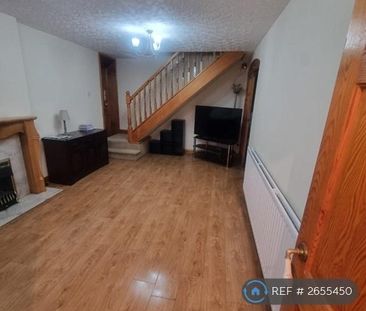 3 bedroom detached house to rent - Photo 2