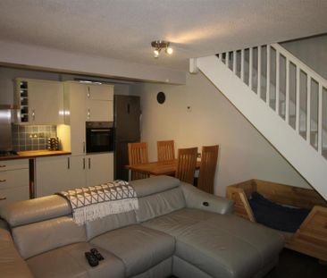 2 bedroom semi-detached house to rent - Photo 1