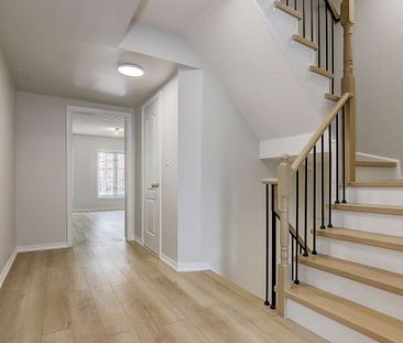 For Lease - 20 Azzarello Lane, Toronto, Ontario - Photo 2