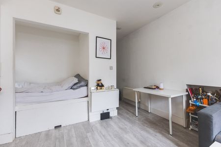 Studio Flat, Barkston Gardens, SW5 - Photo 3