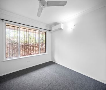 Family Home with a Pool in Kirwan - Photo 1