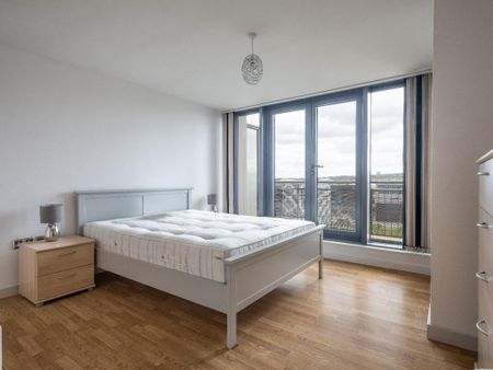 3 bedroom penthouse to rent - Photo 4