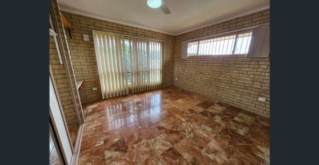 1472 Moore Park Road, Gooburrum, Qld 4670 - Photo 5