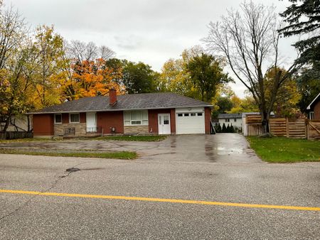 For Lease - 4365 7th Line Unit# Main Floor, Bradford West Gwillimbury, Ontario - Photo 2