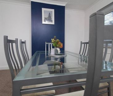 28 Burgess Road, Southampton - Photo 6